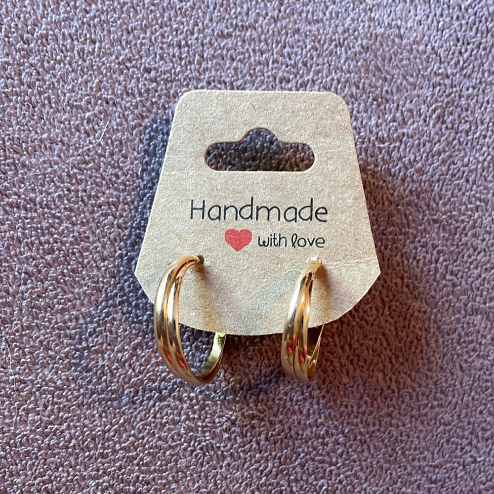 💥 $10 or 3 for $15.